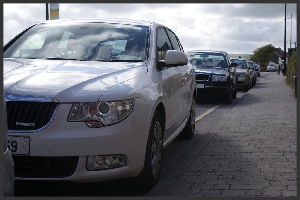 Concours Mai 2014 = votre skoda dans le monde urbain Dsc08358-2f300d5-456c4aa