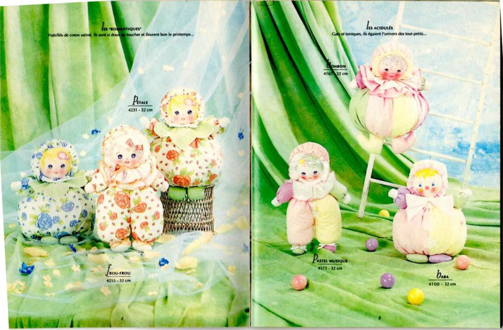 Mundia Louise Porcelain Doll-Christine et Cecile (Used) Good