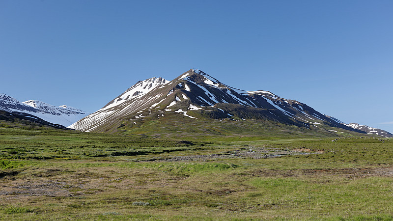 http://img.xooimage.com/files106/3/1/2/skagafjordur11-468b2e8.jpg