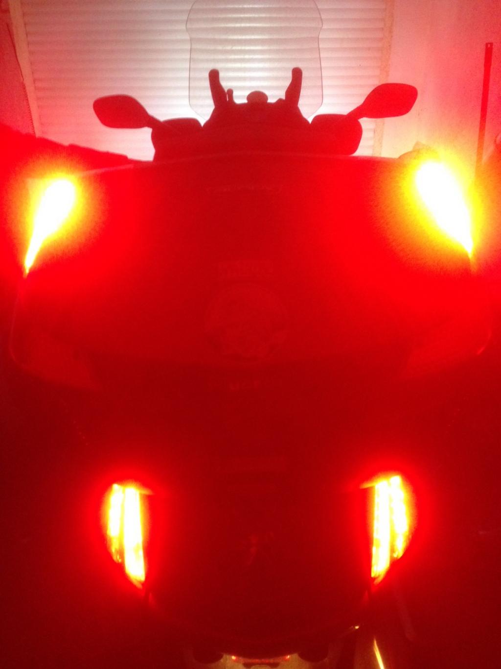 Le Top Case d'Origine PEUGEOT pour Metropolis Photo-1-5--44e4acd