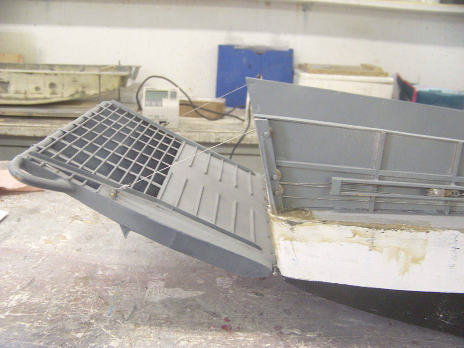 Barge LCM 6 au 1/16e - Page 4 109_3602-4a3942b