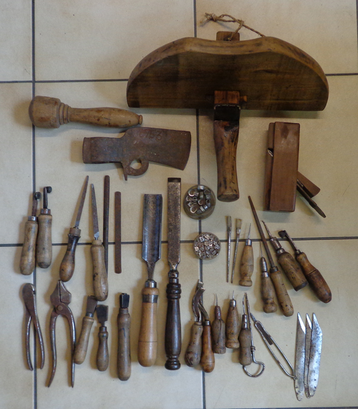 Lot D'outils Anciens, Maillets En Bois Pour Divers Métiers, Occasion