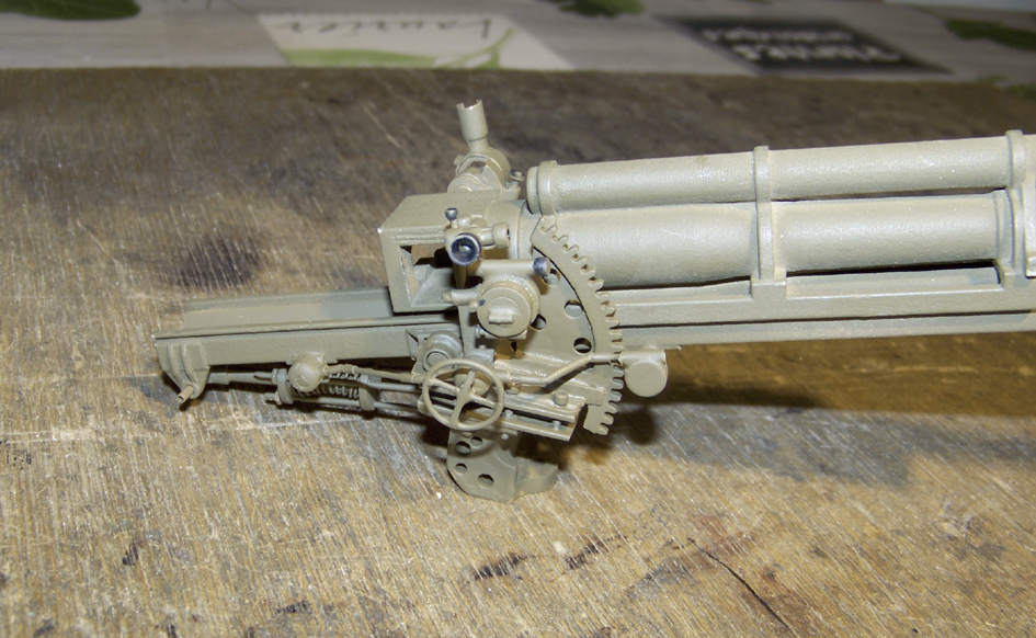 M7 B1 105 Howitzer Gun Motor Carriage "Priest" - Heng Long - 1/16e - Page 2 Elevation-system-4-4e0da63