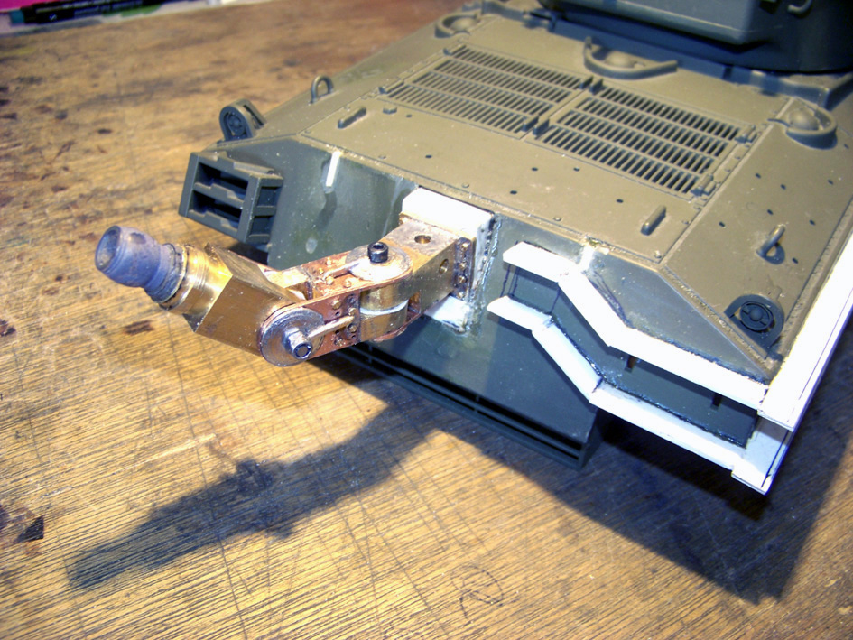 Sherman M4 " Crocodile " 1/16 Heng Long et Scratch 103_3671-4ac4c11