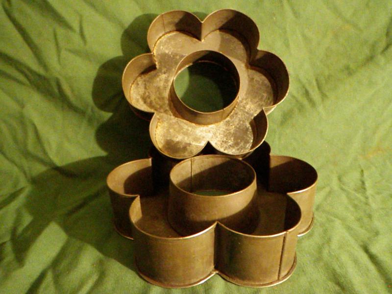 Lot De 4 Grands Moules à Gâteaux Anciens En Fer – Forme Lapin – Pâtisserie Vintage