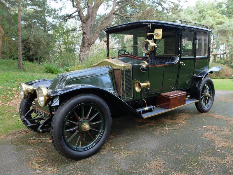 Les Renault d'avant guerre :: Type EE 44265 Limousine Letourneur et