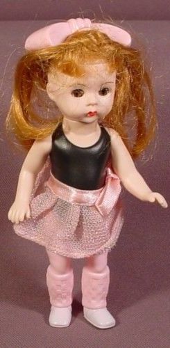 PAR AMOUR DES POUPEES POUPEES MADAME ALEXANDER DISTRIBUEES PAR MC DONALD S 2002 A 2010