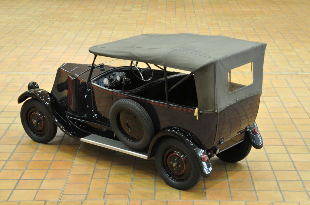 Les Renault d avant guerre NN Torpédo F 61801 1927