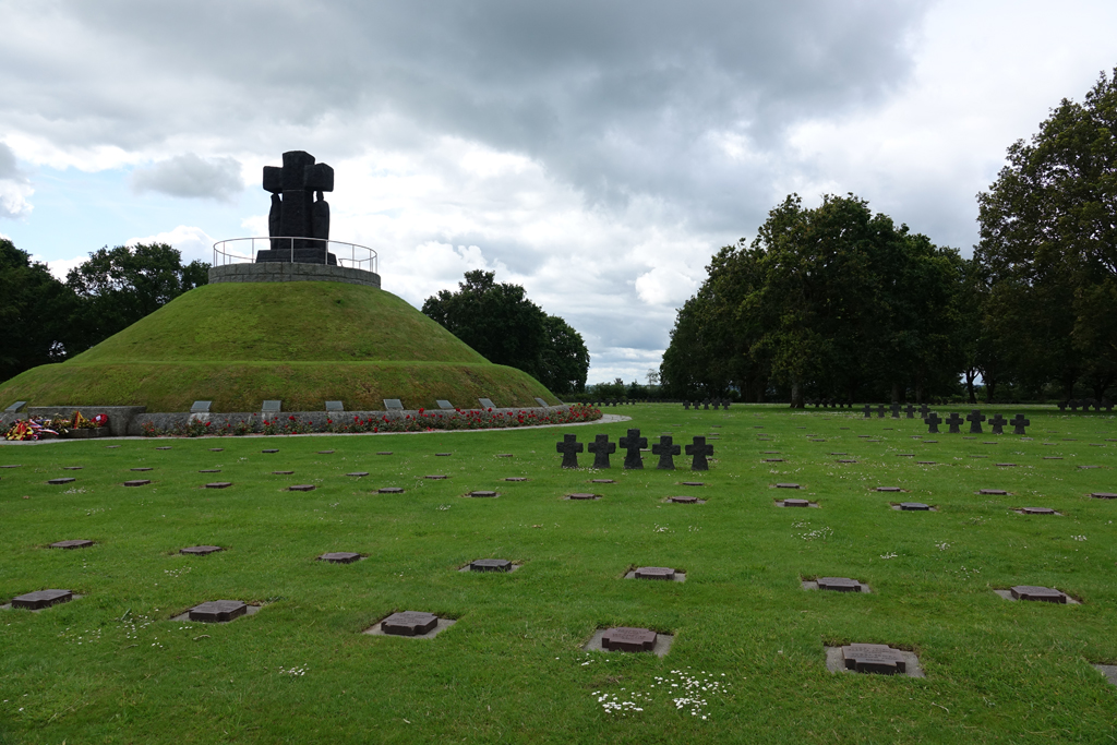 Cimetière Militaire Allemand De La Cambe Photos