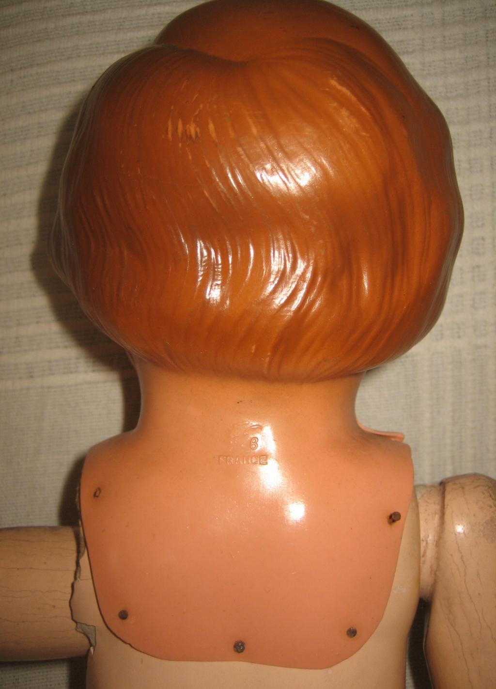 Poupée ancienne , marquée Paris, vers 1900-1920, Tête et corps papier mâché, 75c | UK