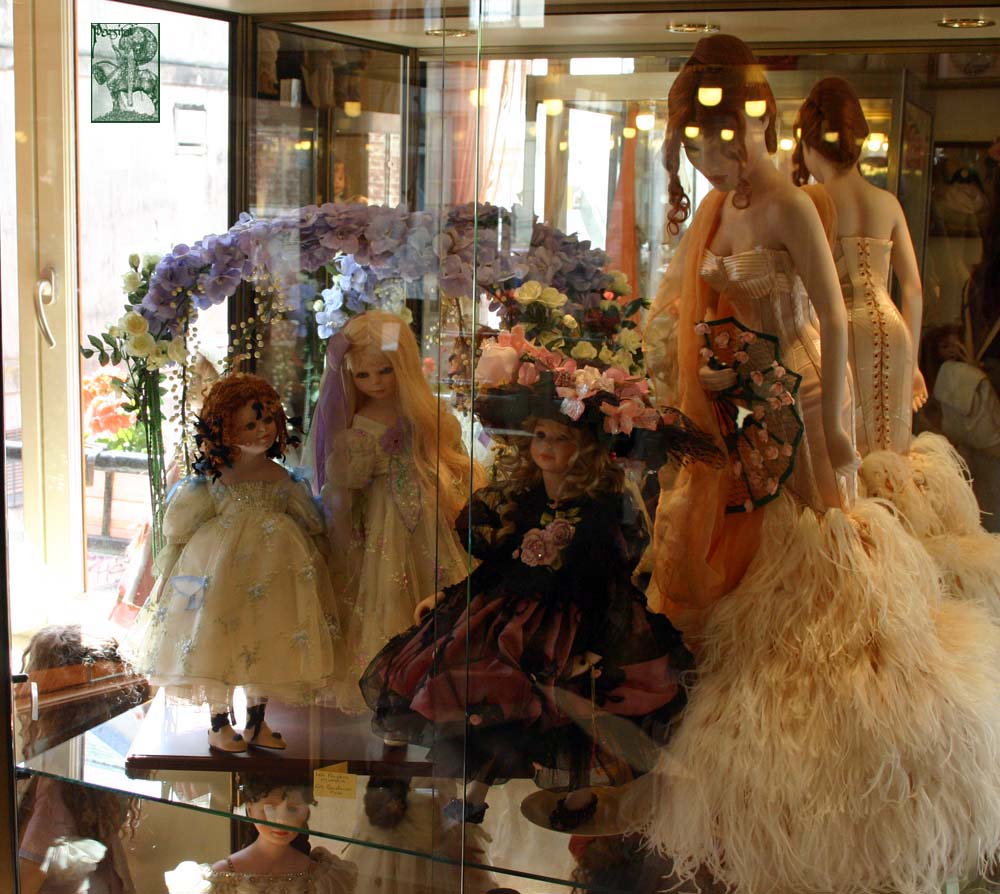 Poupée Delphine - Mundia - Collection