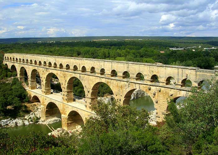 Riviere Gard 30