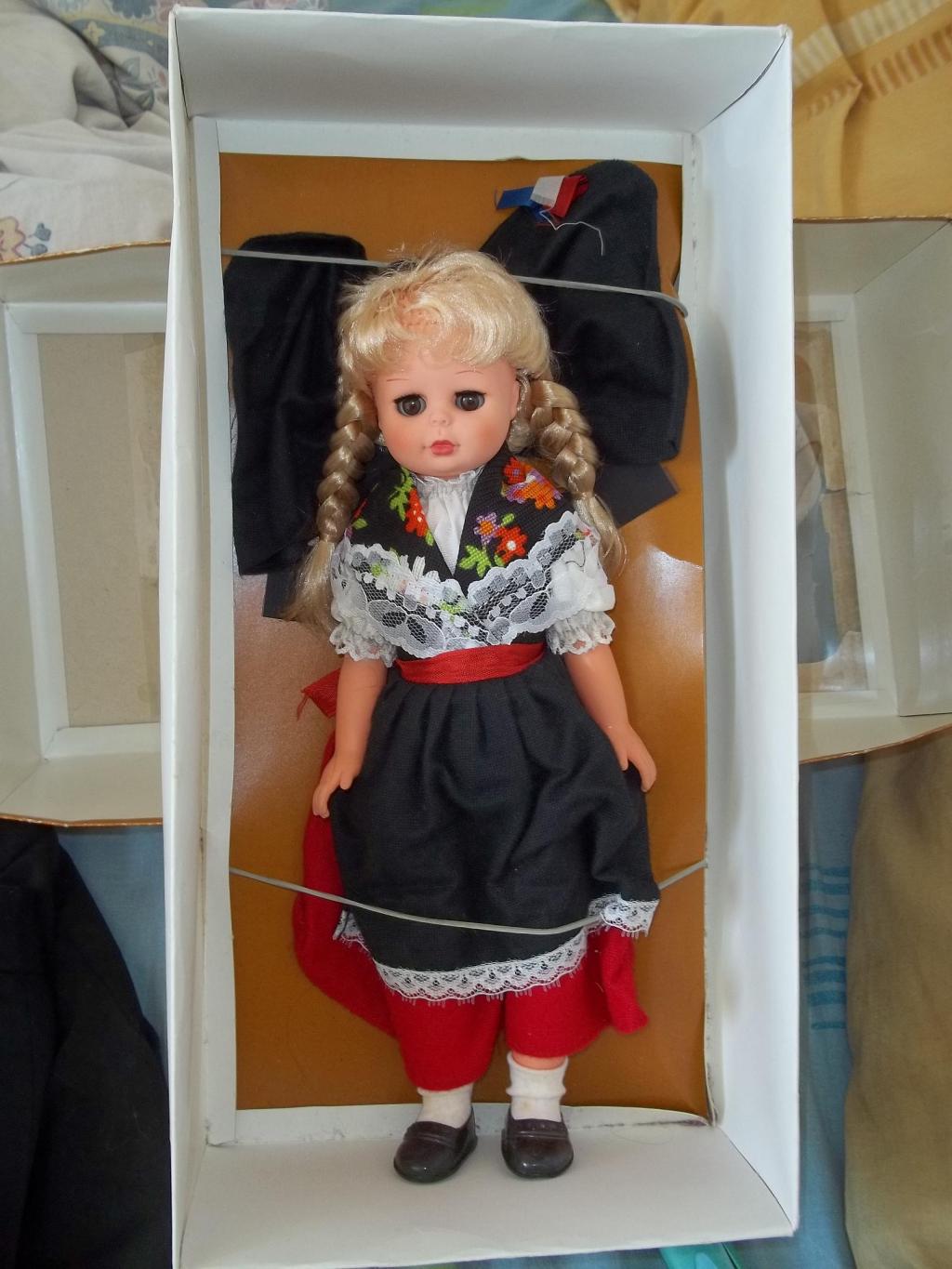 Paire De Grandes Poupées Folkloriques Allemandes Fait Main - Années 70 - Fille Et Garçon 40cm