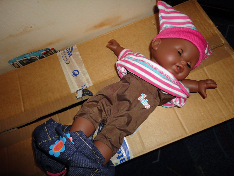 poupon neuf poupee bebe du monde corolle la petite africaine