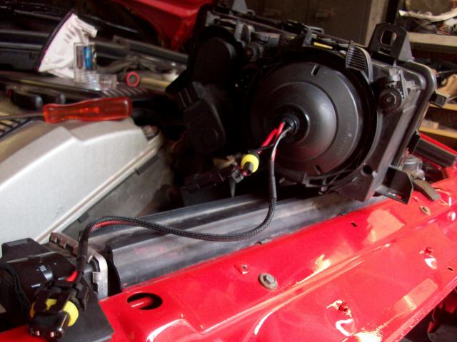MONTAGE DE FEUX XENONS DANS BMW E36 Kit-xenon-bmw-e36-coupe-35--35edc5a
