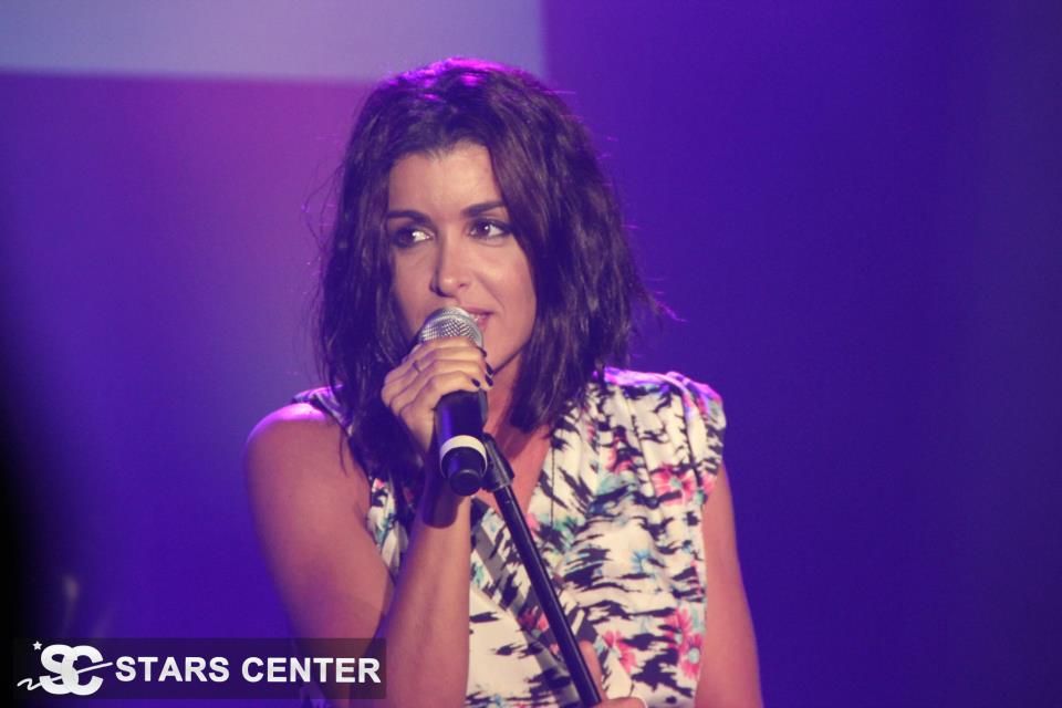 Jenifer - Tourner Ma Page Jenifer - Tourner Ma Page