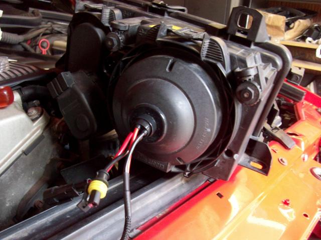 MONTAGE DE FEUX XENONS DANS BMW E36 Kit-xenon-bmw-e36-coupe-37--35edc4e