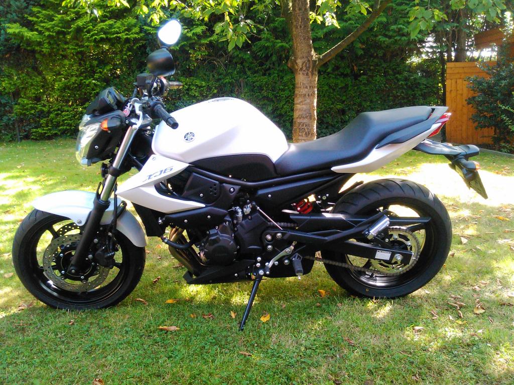 Yamaha XJ XJ Naked White SC PROJECT Jays