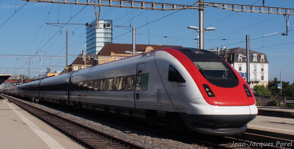 Spot du jour ferroviaire. Nouvelles photos postées le 28 Novembre 2016 Rabde-500-020-3-i...rsch-cff-3886f35
