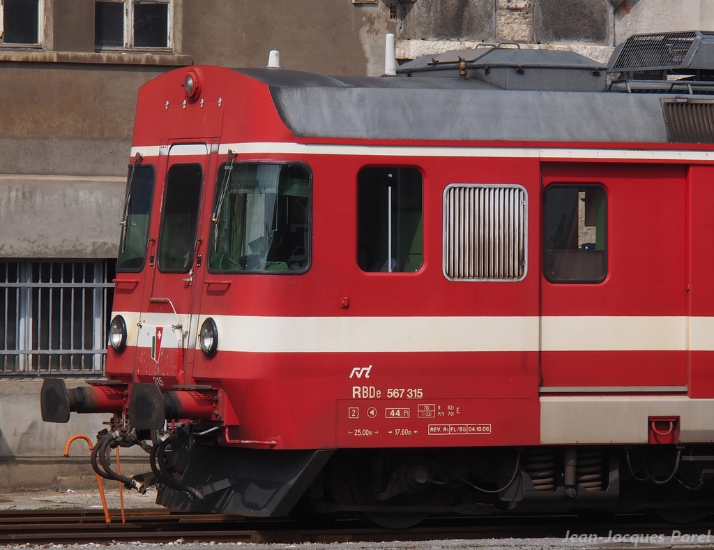 Spot du jour ferroviaire. Nouvelles photos postées le 28 Novembre 2016 Rbde-567-315-fleurier-rvt_02-3d4b9d5