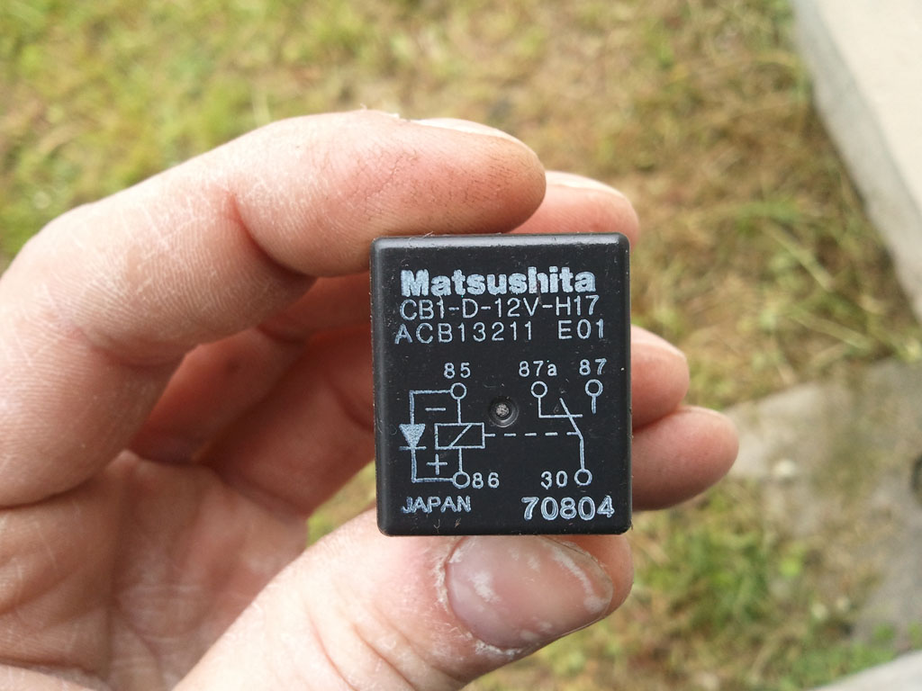 Relais Matsushita CB1-D-12V-H17 ACB13211 E01