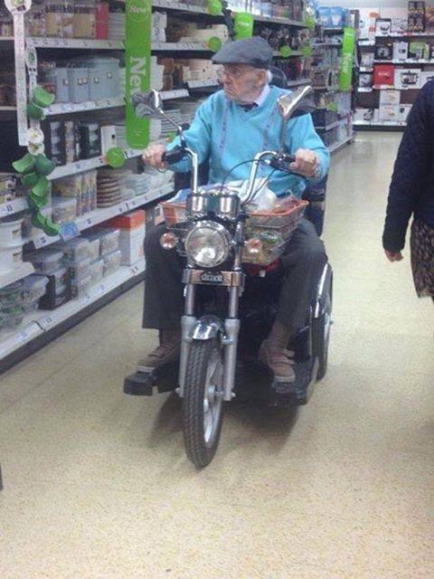 Humour du jour - Page 32 1460218_322862001...955649_n-41f885b