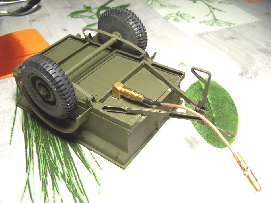 Jeep Danbury 1/16e, motorisée Sumo + remorque Bantam 1/4 t 100_2890-433d593