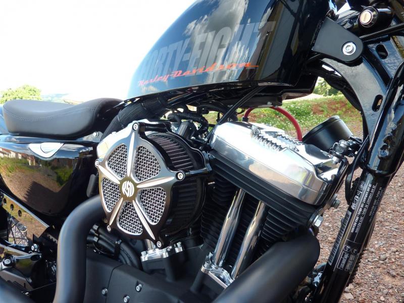 Harley Davidson Sporster 1200 Forty Eight avec quelques modifs ... P1030583-3f1e6a4