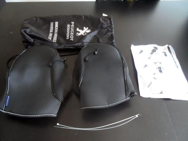 Les Manchons Peugeot Metropolis réf: A06915 à 40€ Manchon-metropolis-3--403c76d