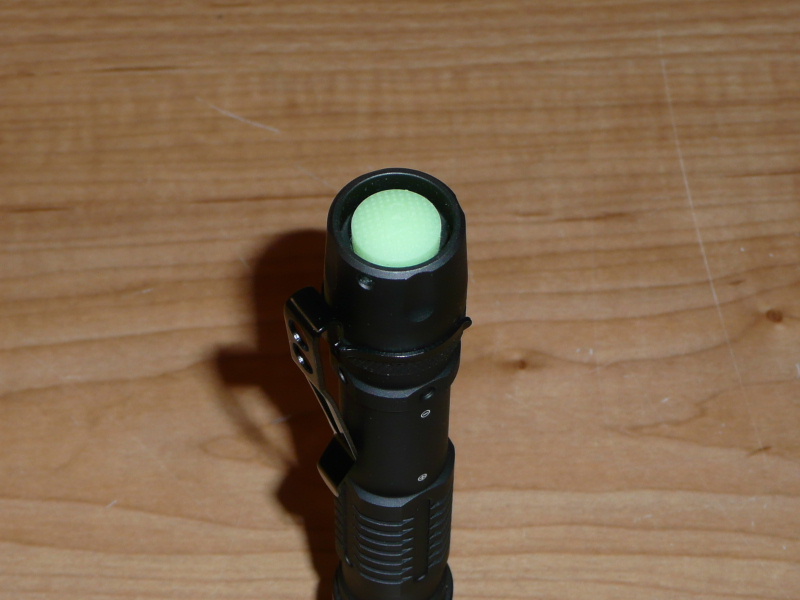 Lampe à LED tactique Genesis à 2 piles "AA". Genesis-5-436a256