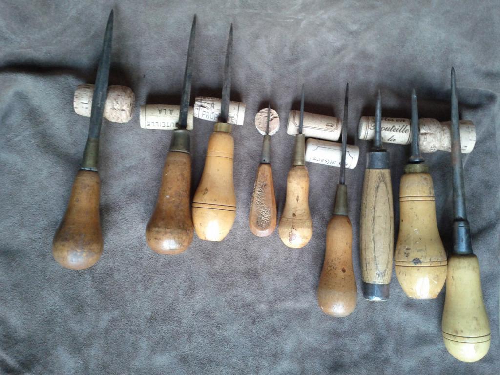 Lot D'outils Anciens Pour Travail Du Cuir Et Cordonnerie