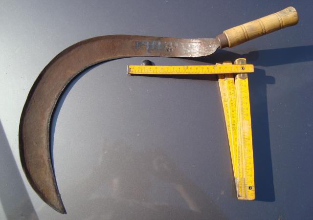 Lot De 4 Faucilles Anciennes - Outils Agricoles Vintage