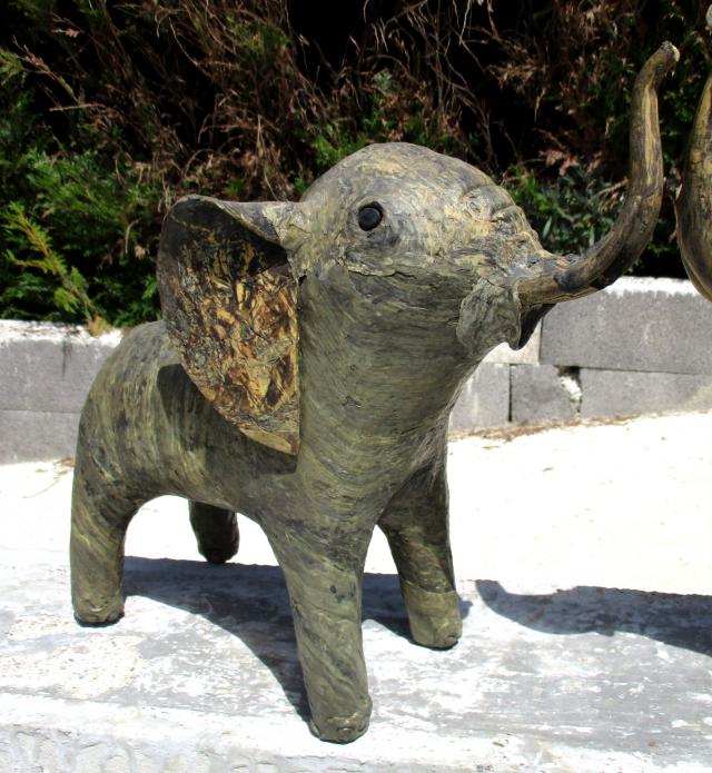 Panneau mural éléphant 82CM - Sculpté à la main - Bois