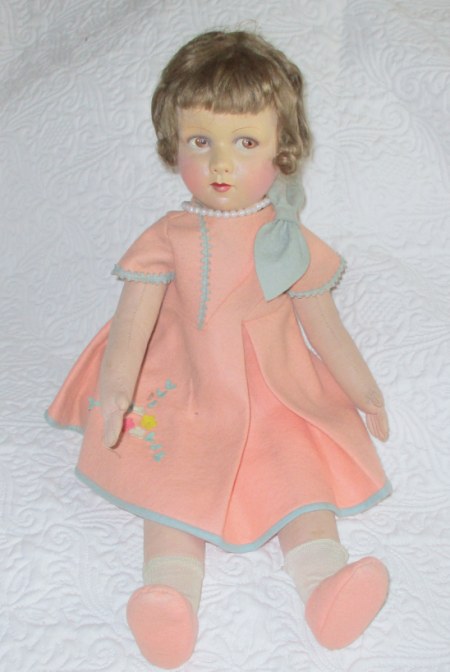 Poupée ancenne en feutrne et tssu RAYNAL • EUR 100,00 | Poupées