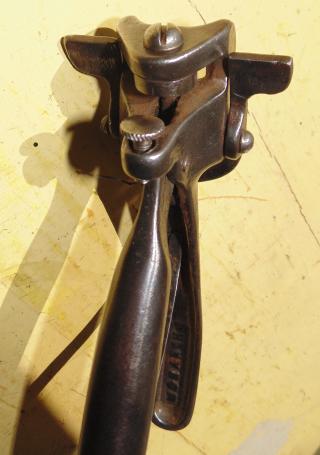 OUTILS ANCIENS ART populaire echaudeuse voir details EUR 55,00 - FR