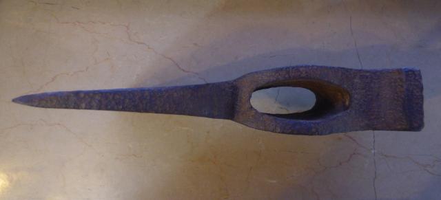 Ancienne Hachette Milatry Brades 1941 - Outil De Menuisier Bois - Vintage