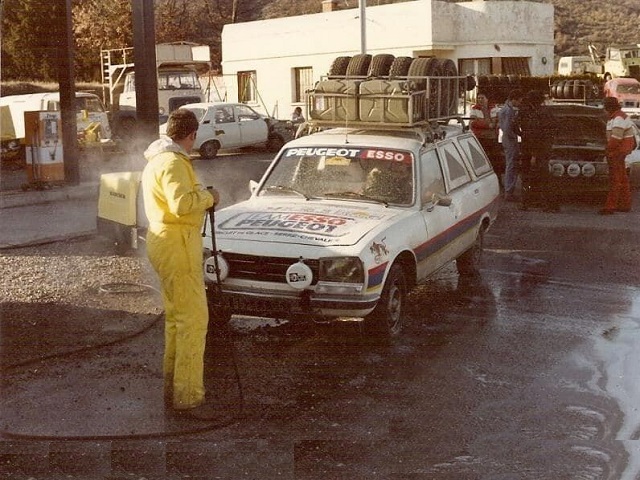 Modèle Réduit Peugeot 504 Break Rally Assistance 1981 - Échelle 1/43 - Modèle Presse Métal - Neuf