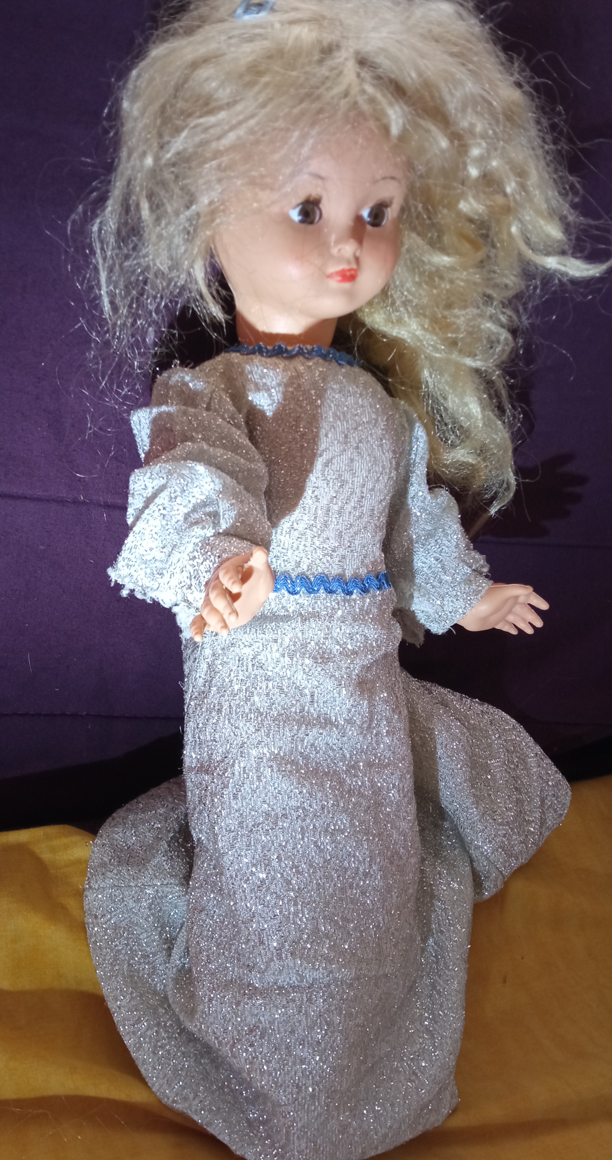 PAR AMOUR DES POUPEES : LORETTE, 34 CM, 1968, BELLA