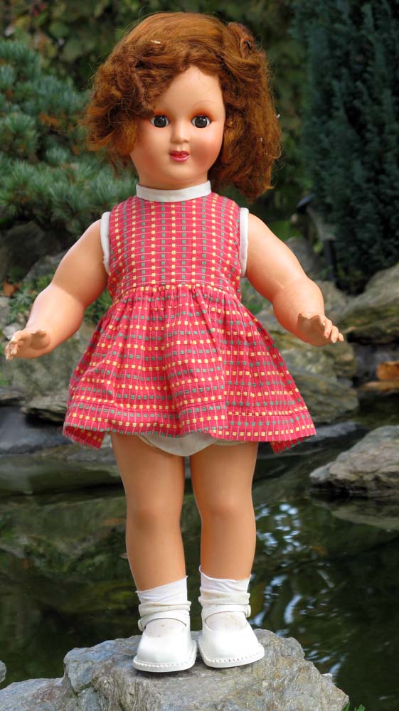 Poupée Gégé ancienne en rhodoîd , de 33cm