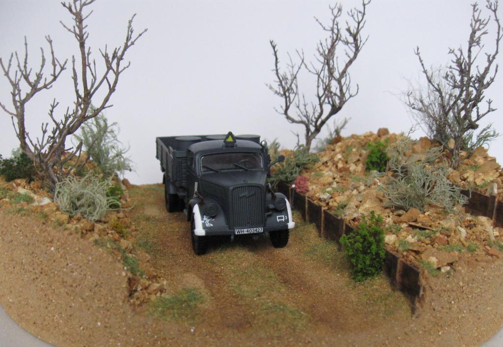 Sd.Kfz 251/1 1942 militaire 1/43 – Les Miniatures