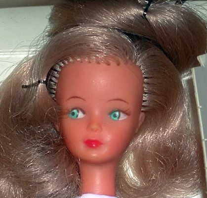 Poupée Snouky BELLA sœur de Tressy mannequin vintage rousse