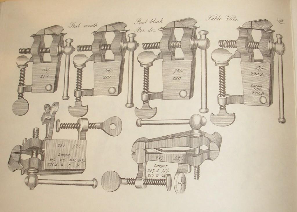 Étau Ancien Petit Modèle Pour Horloger Bijoutier - 1 Pièce En Acier, Occasion France
