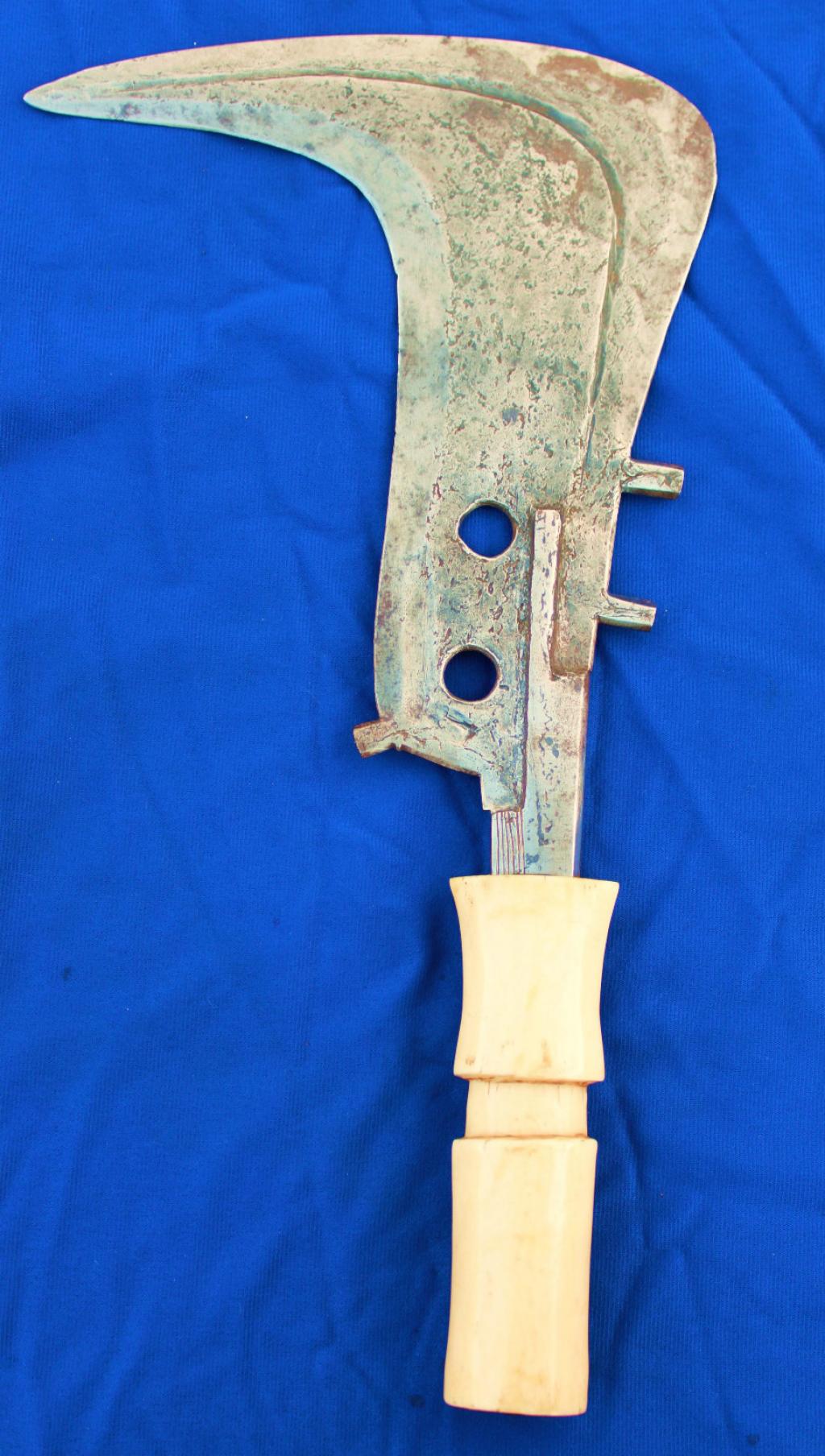 OUTILS ANCIENS - ART POPULAIRE : VM 2013